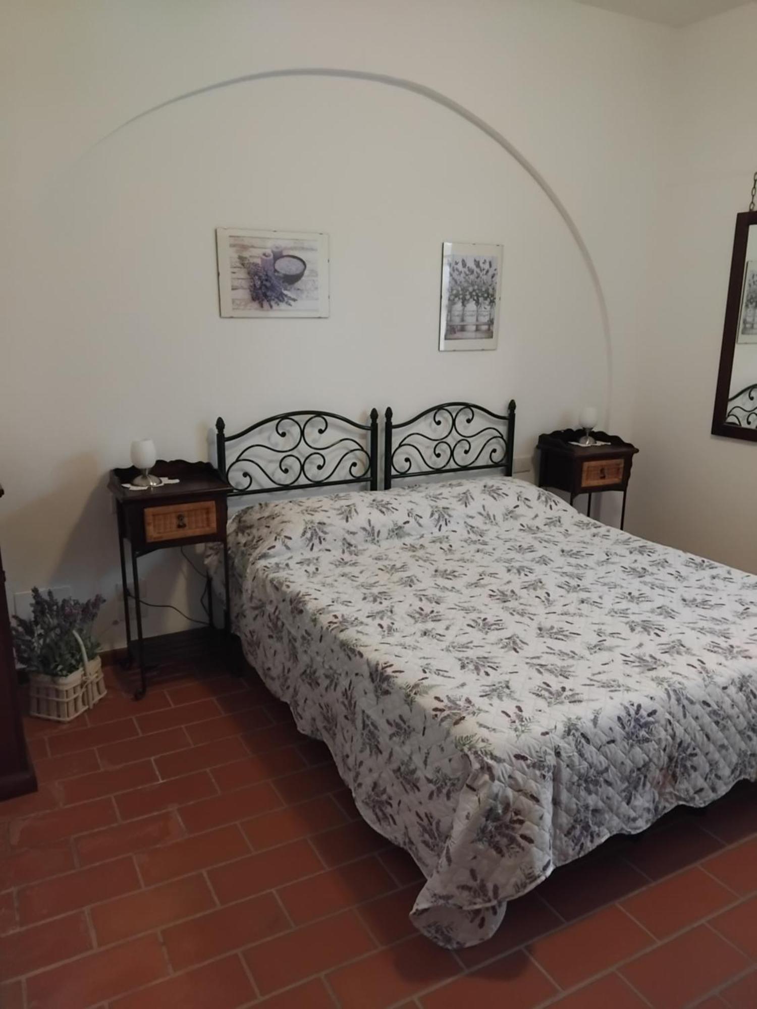 Agriturismo La Burraia Vicino A San Gimignano Gambassi Terme Eksteriør billede
